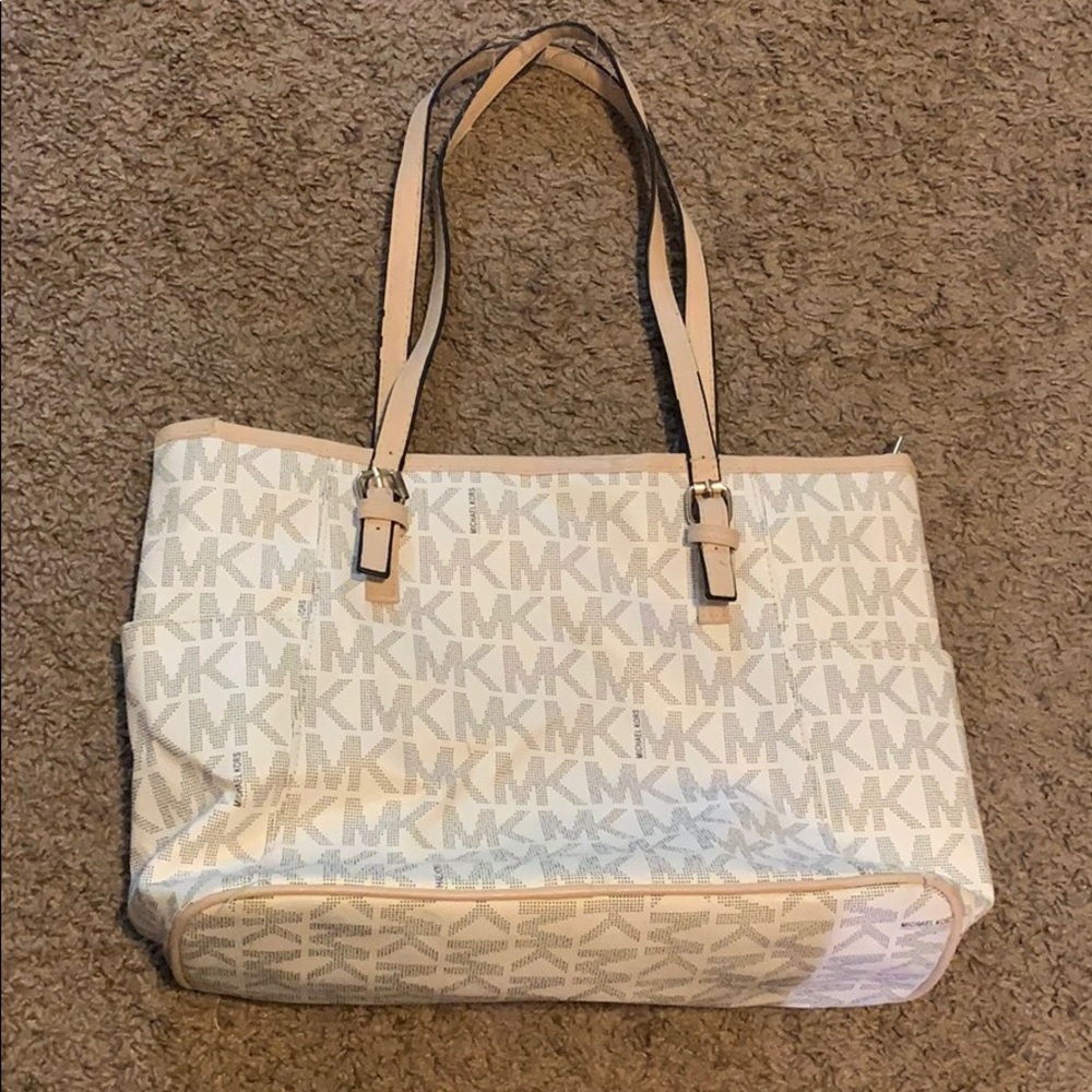 MK tote!